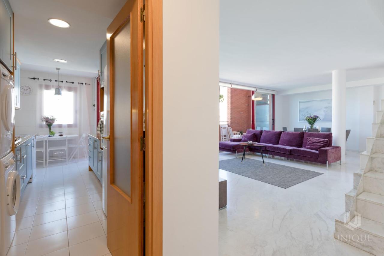 Unique Rentals - Stylish Seafront Duplex برشلونة المظهر الخارجي الصورة